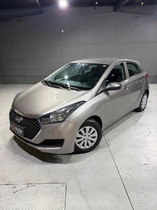 HYUNDAI HB20 1.0 COMFORT PLUS 12V FLEX 4P MANUAL HYUNDAI HB20 1.0 COMFORT PLUS 12V FLEX 4P MANUAL